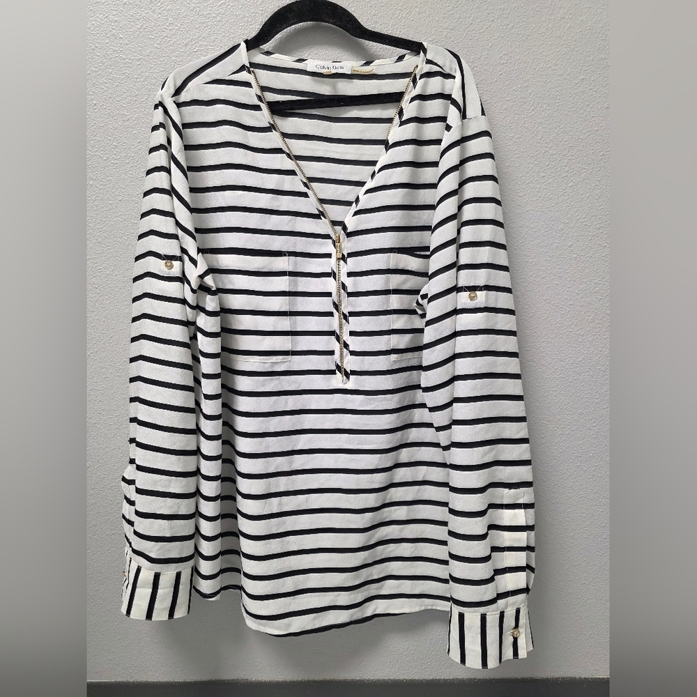 Calvin Klein‎ Black and White Long Sleeve Half Zip Front Blouse Size XL
